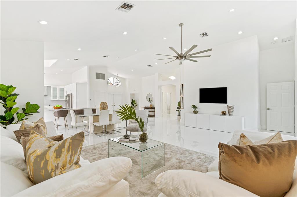 2173 NW 59th Street