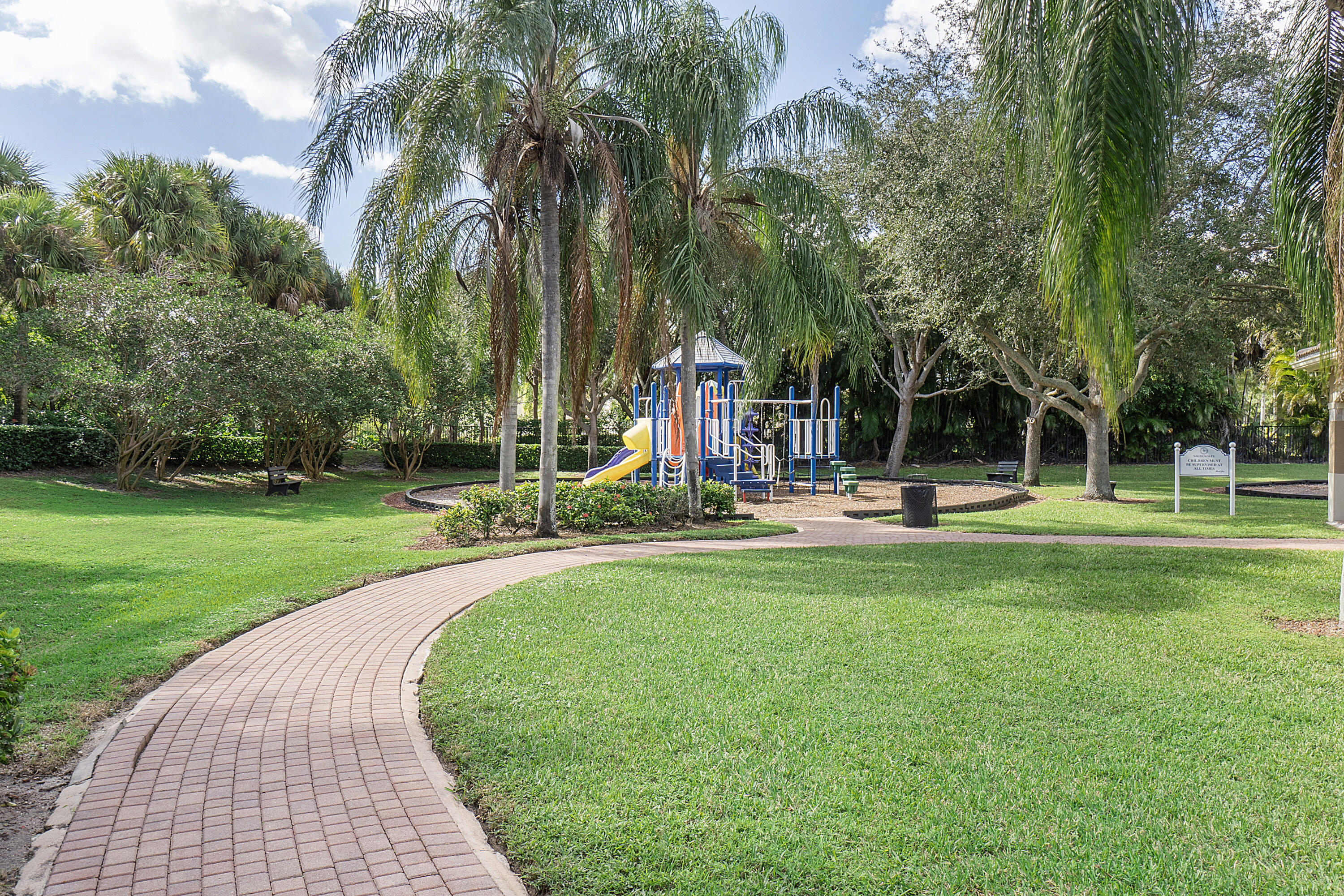 5158 Aurora Lake Circle