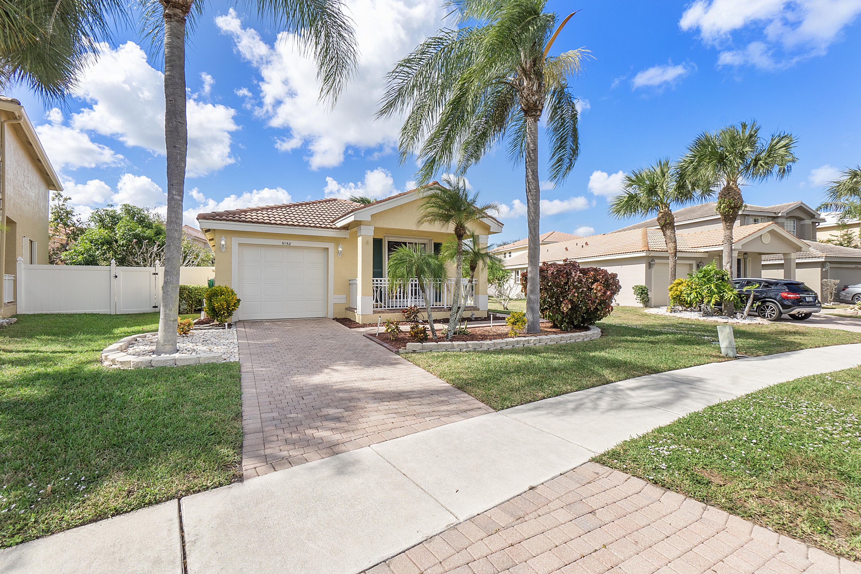 5158 Aurora Lake Circle