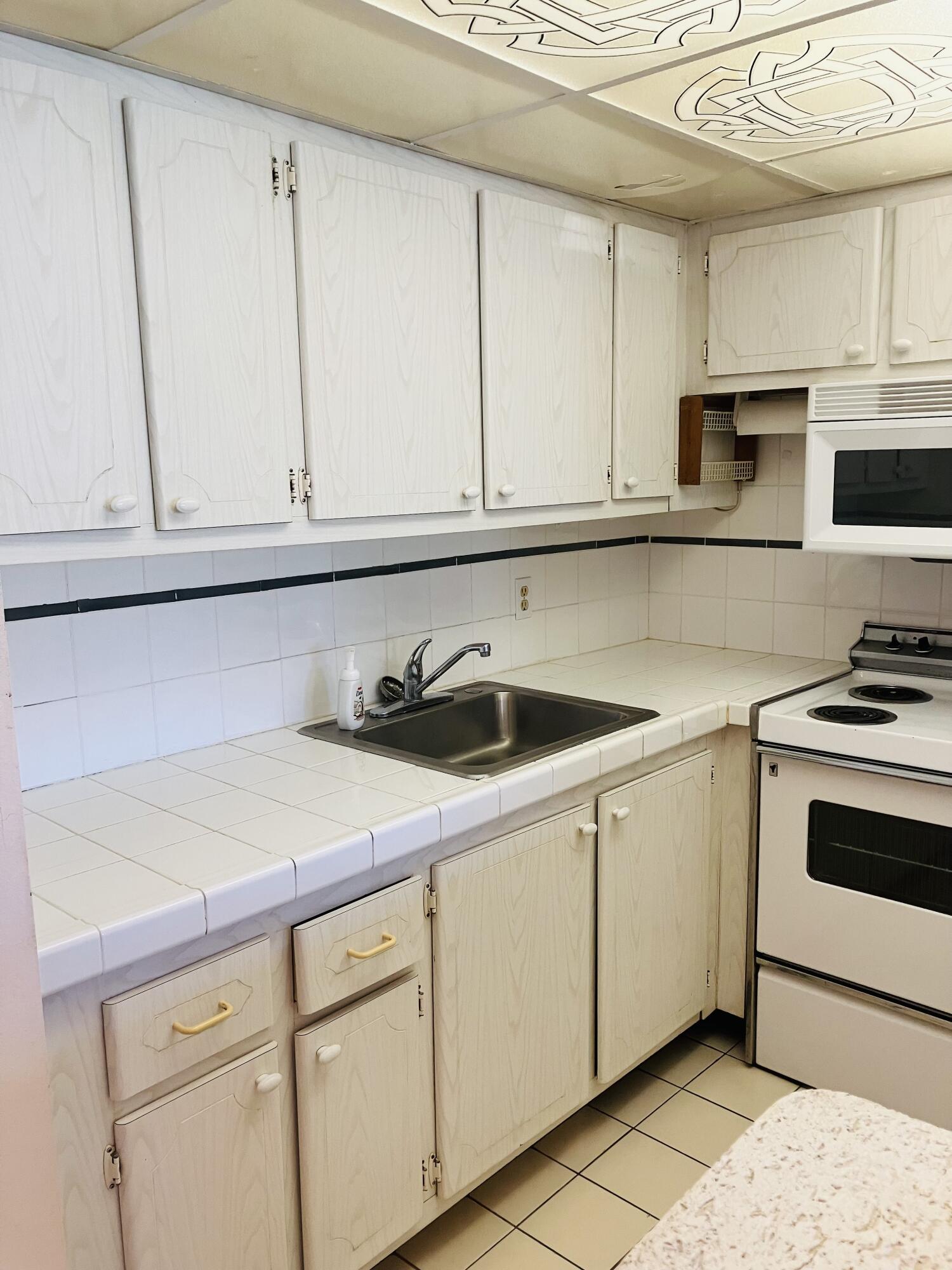 168 Windsor H