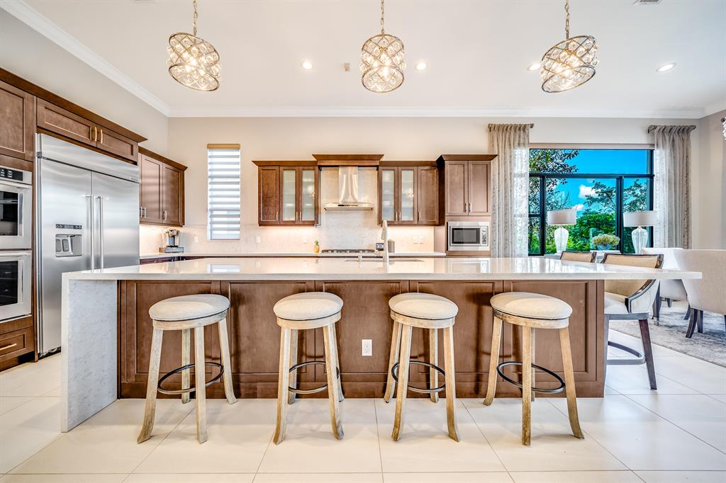 9243 Grand Prix Lane