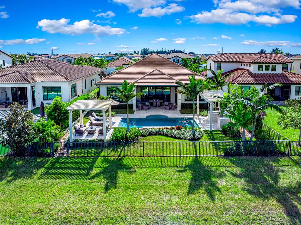 9243 Grand Prix Lane