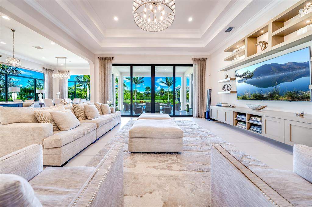 9243 Grand Prix Lane