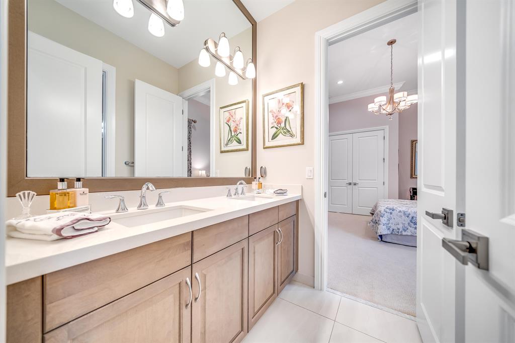 9243 Grand Prix Lane