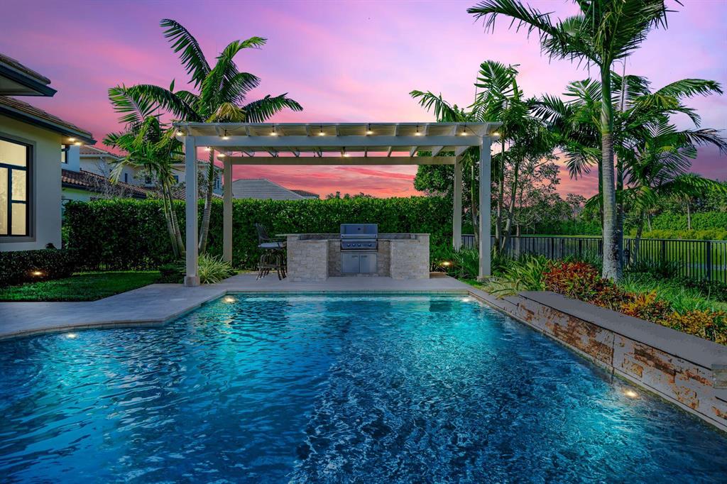 9243 Grand Prix Lane