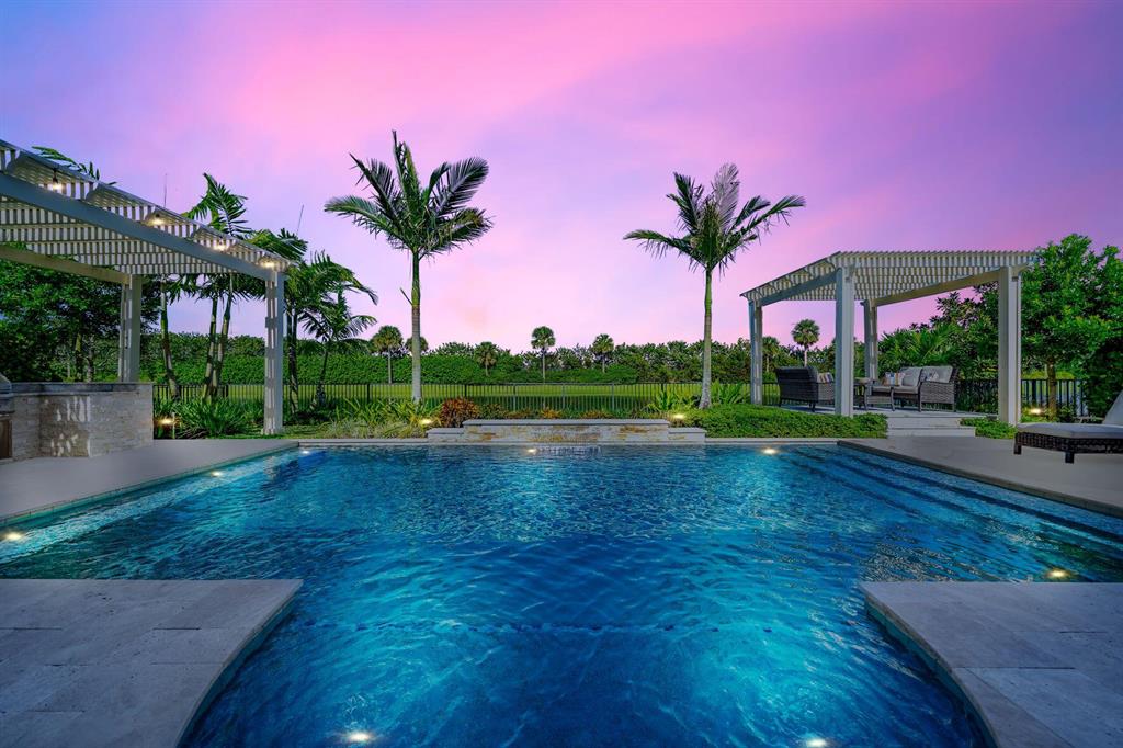 9243 Grand Prix Lane
