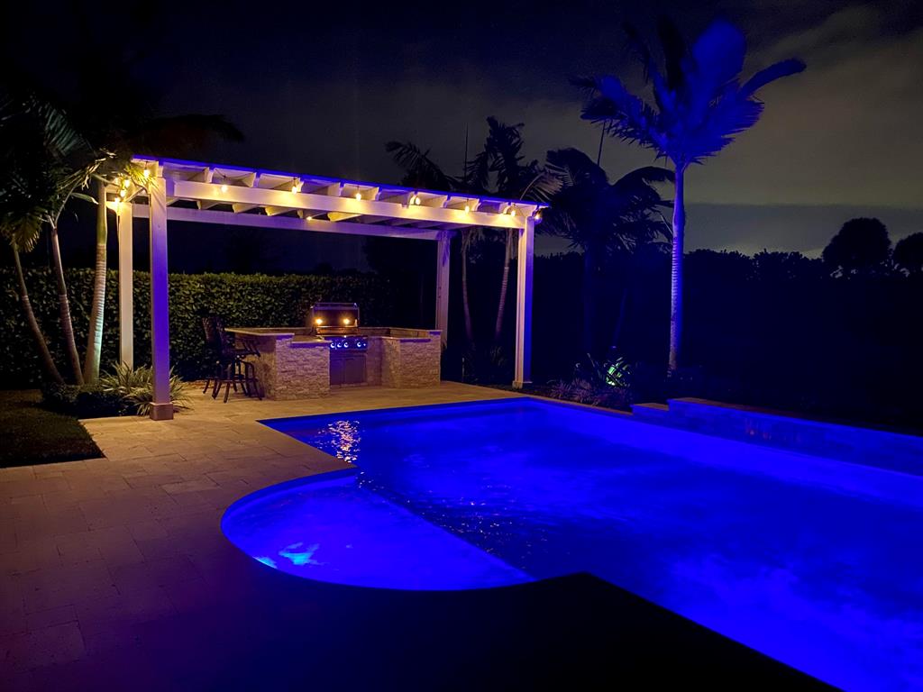 9243 Grand Prix Lane
