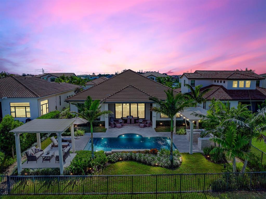 9243 Grand Prix Lane