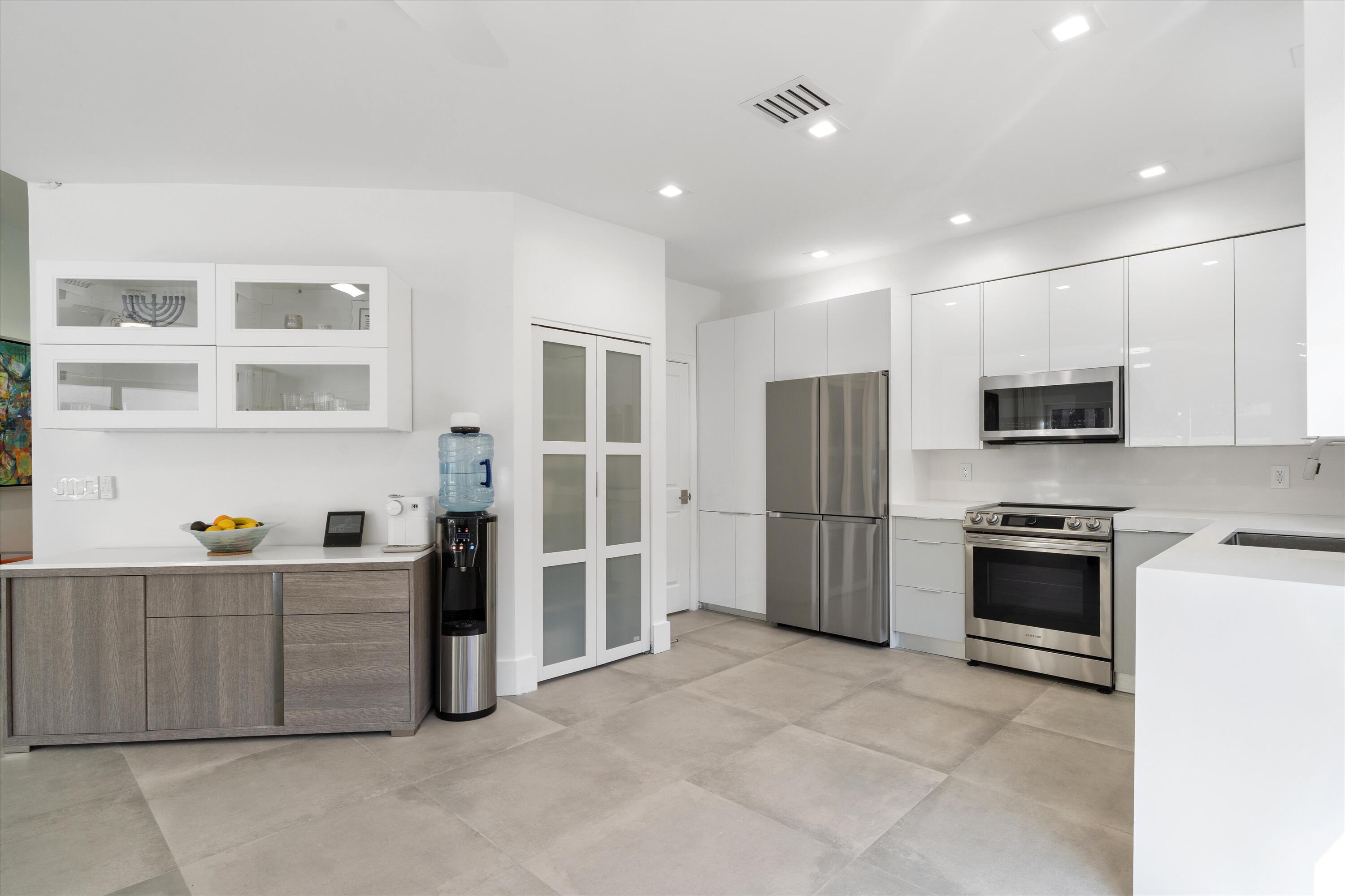 2596 NW 53rd Street