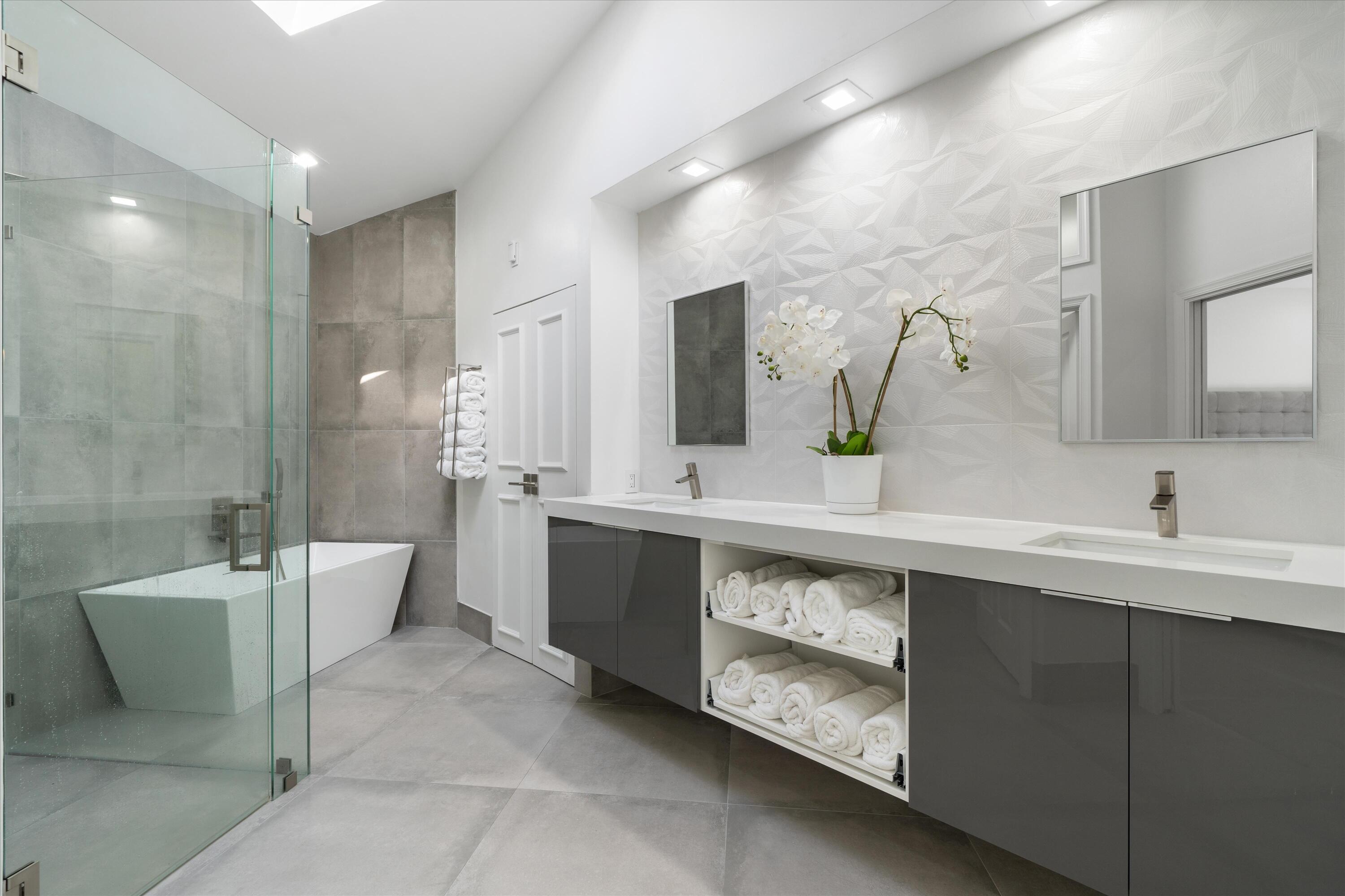 2596 NW 53rd Street