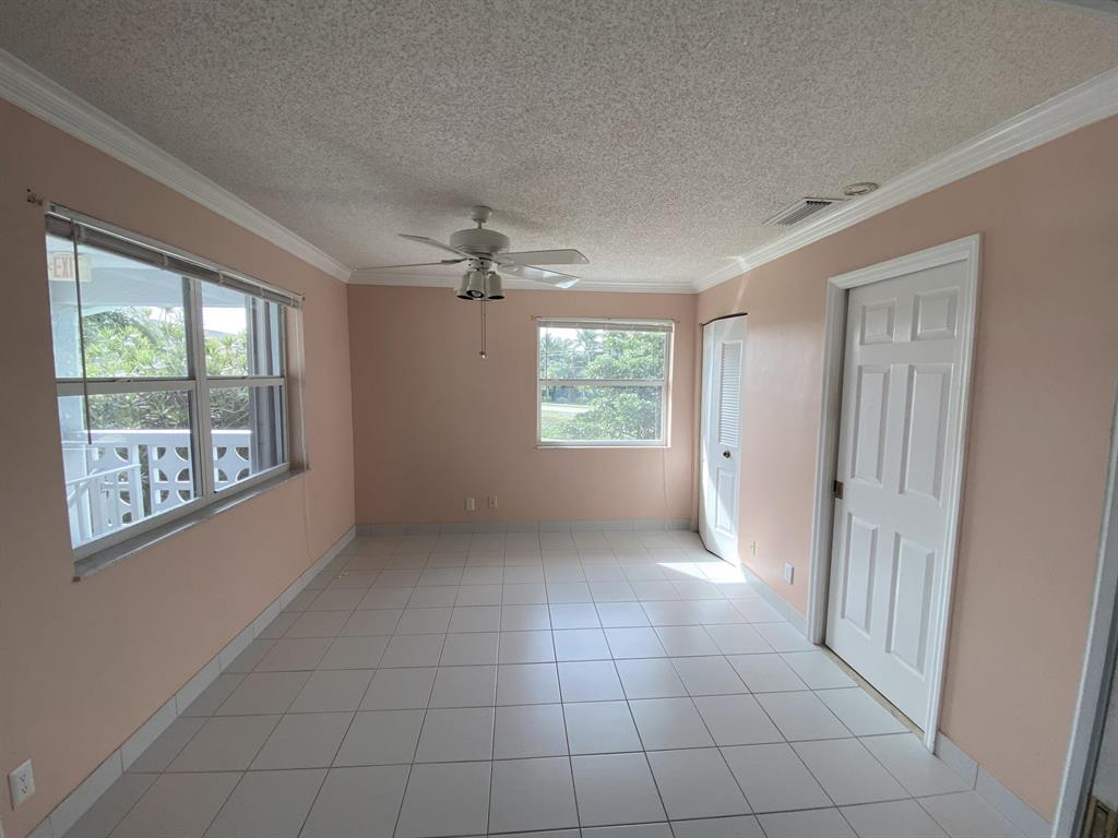 2835 SW 13th Street 201