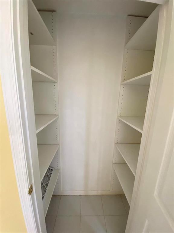 2835 SW 13th Street 201