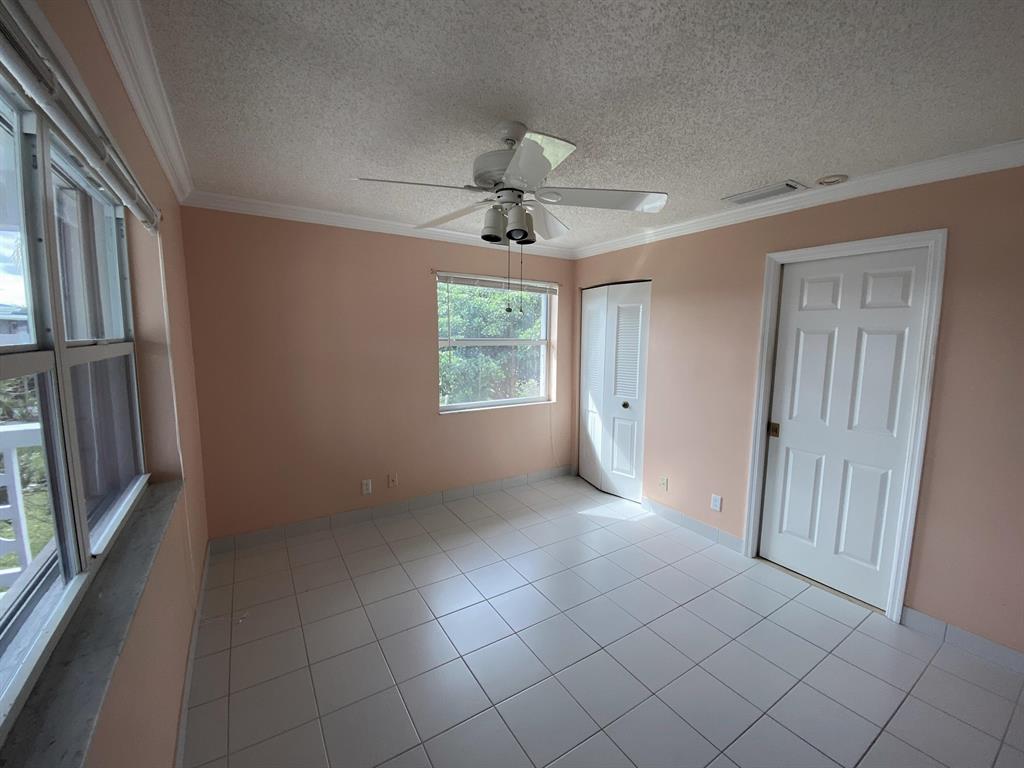 2835 SW 13th Street 201