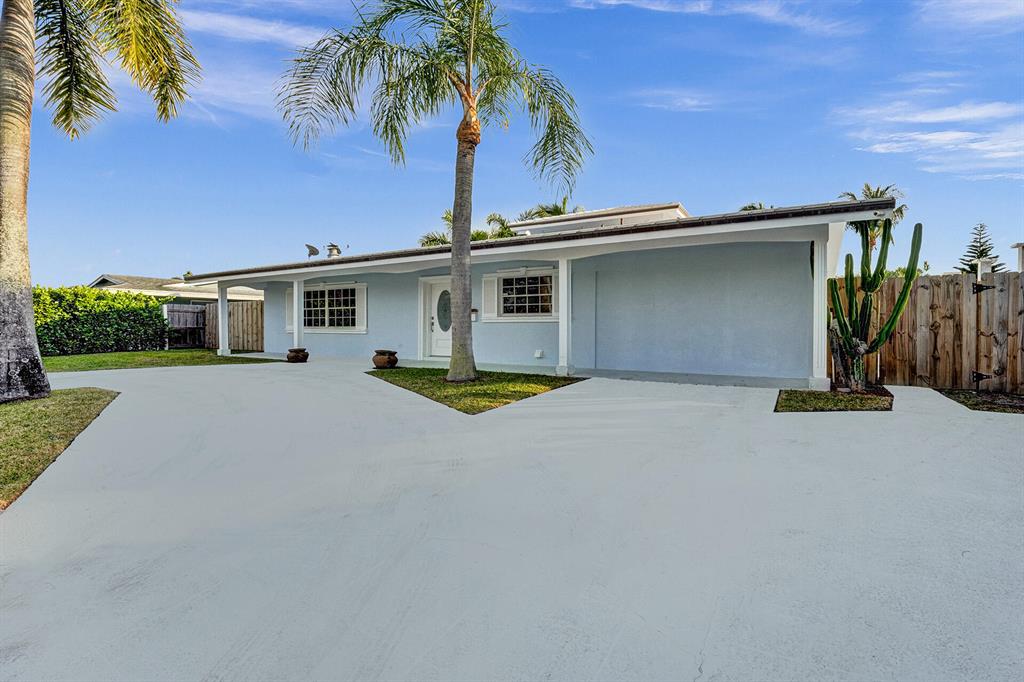 1328 W Camino Real