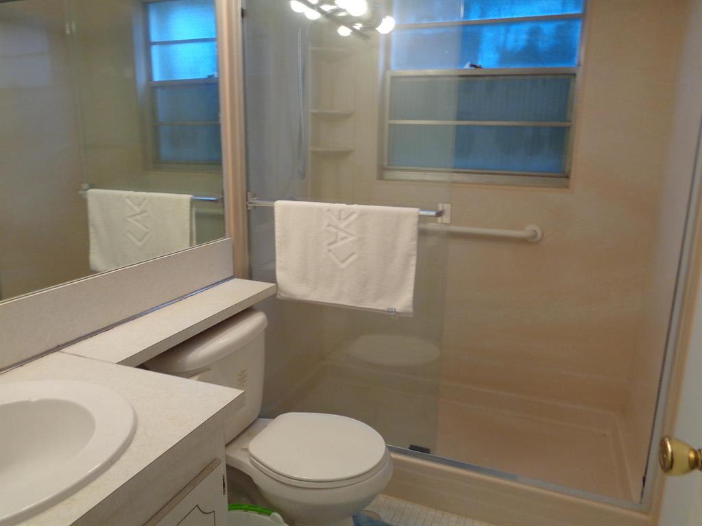 124 Oakridge I 124