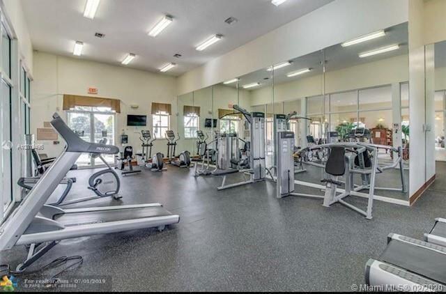 9687 Lago Drive