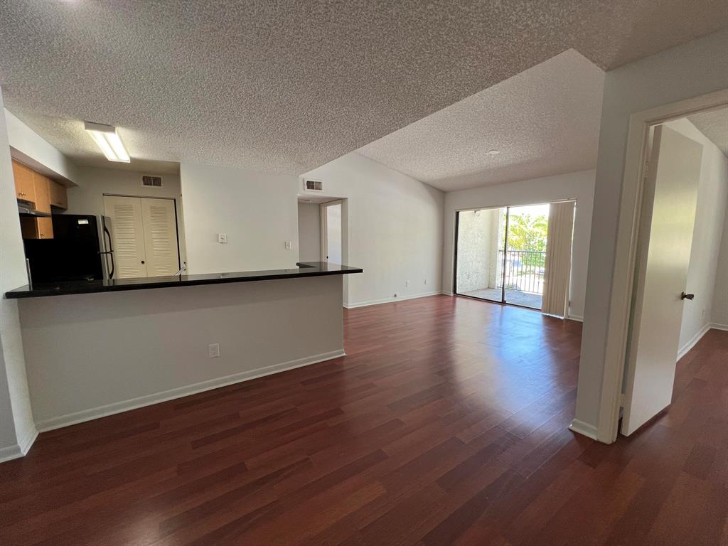520 S Park Road 28-12