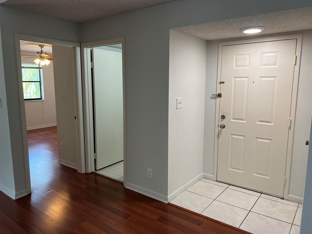 520 S Park Road 28-12