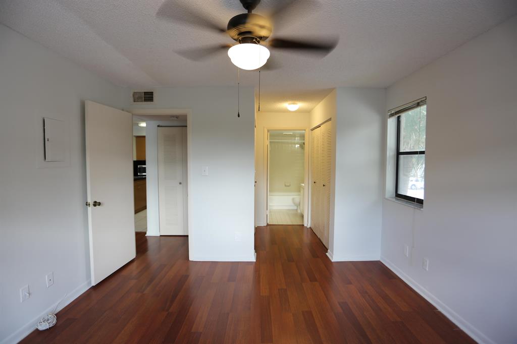 520 S Park Road 28-12
