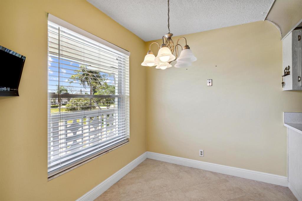 2701 SW 13th Street 202