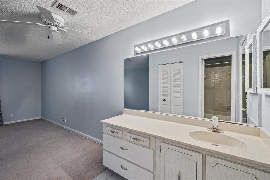 2701 SW 13th Street 202