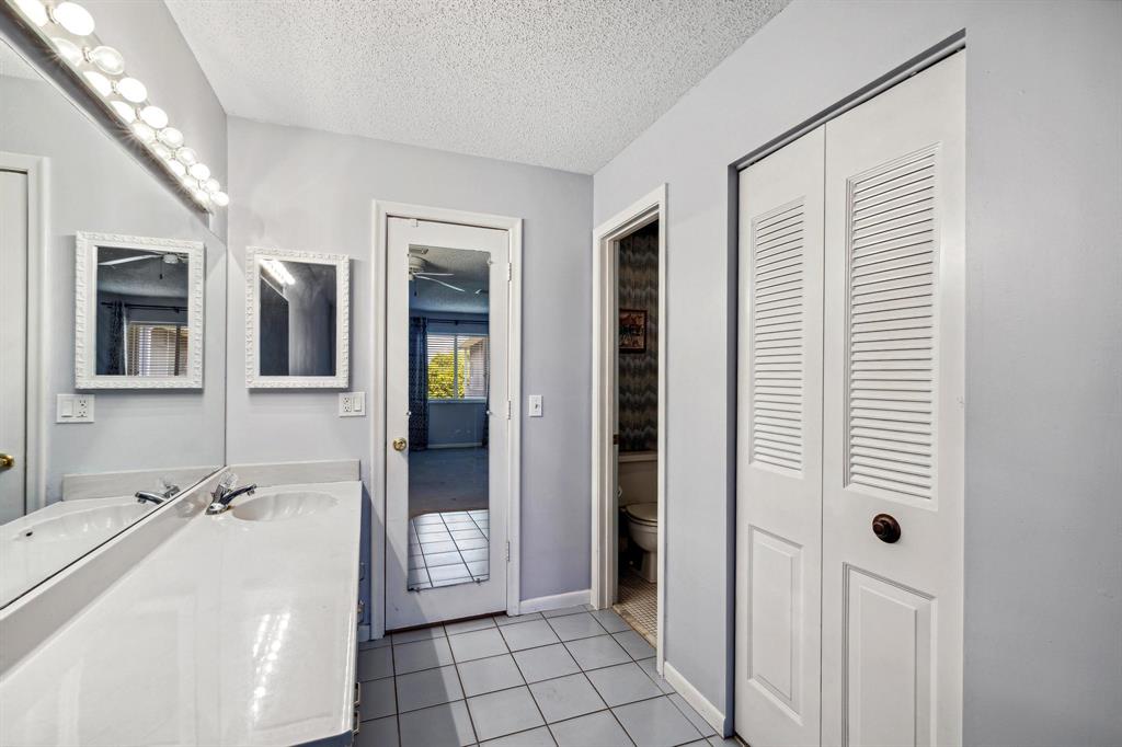 2701 SW 13th Street 202