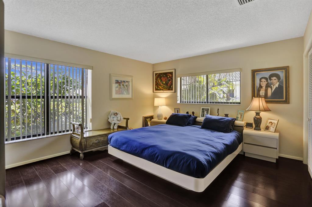 21877 Old Bridge Trail