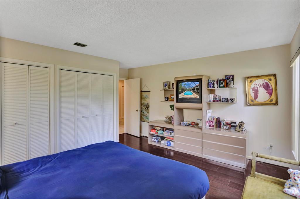 21877 Old Bridge Trail