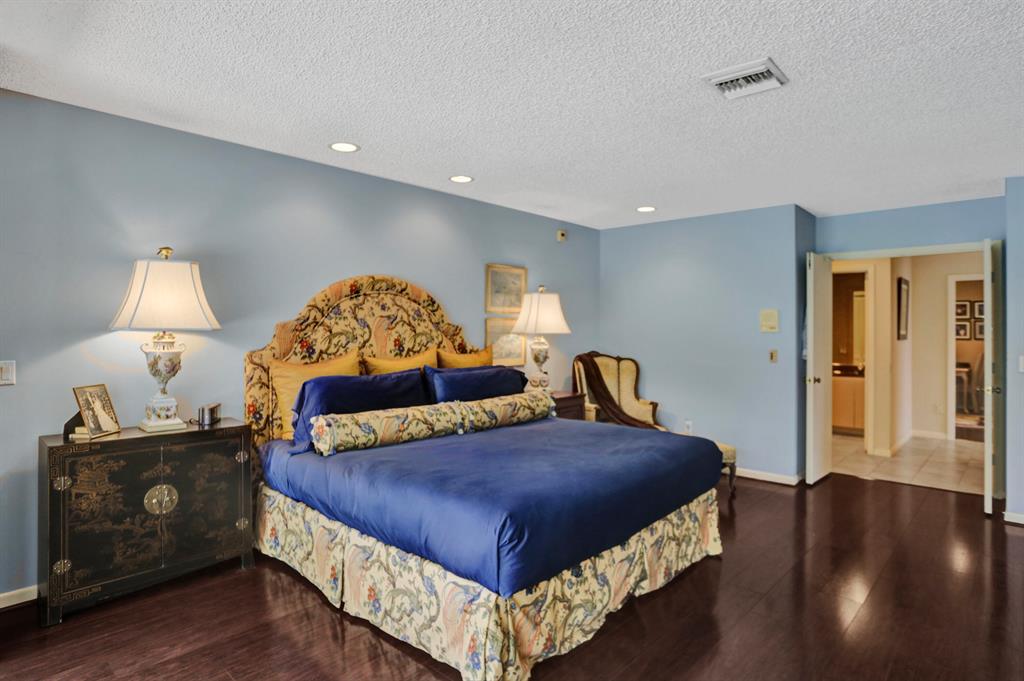 21877 Old Bridge Trail