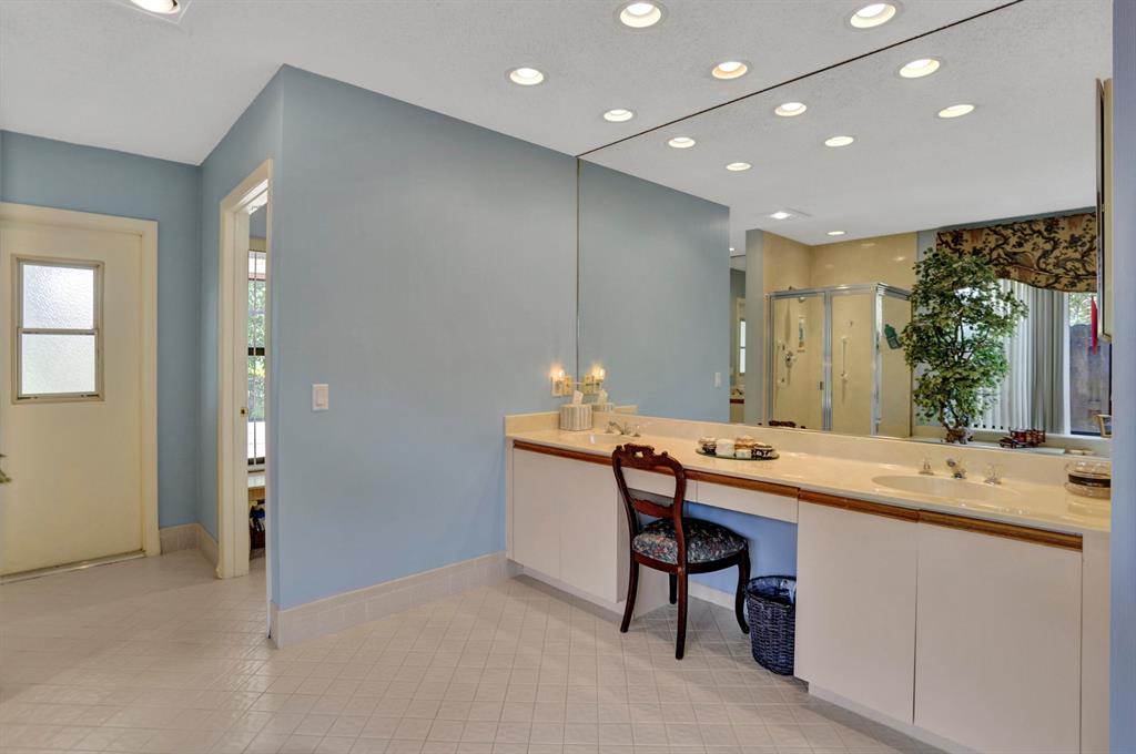 21877 Old Bridge Trail