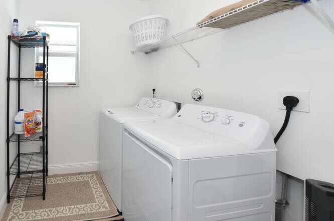 1071 Azul Court