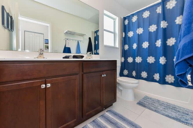 1071 Azul Court