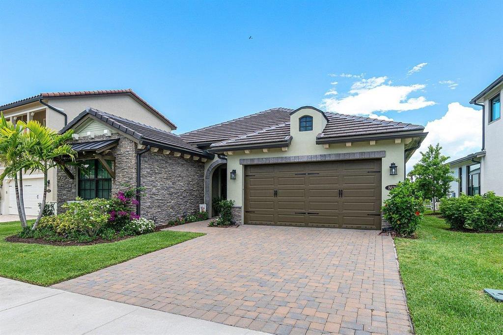8636 Grand Prix Lane