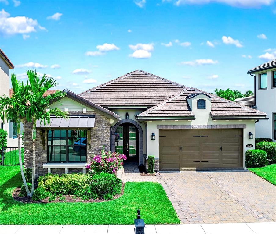 8636 Grand Prix Lane