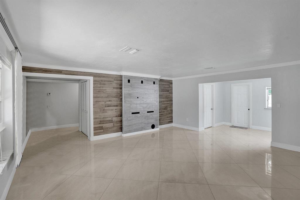 256 SW 11th Place