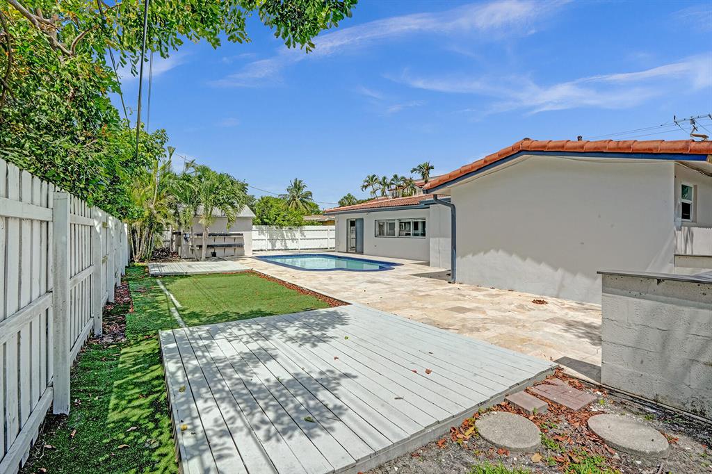256 SW 11th Place