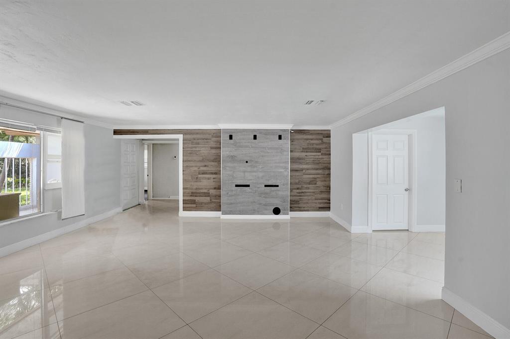 256 SW 11th Place