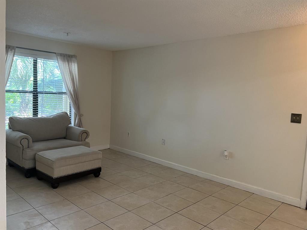 2319 N Congress Avenue 16