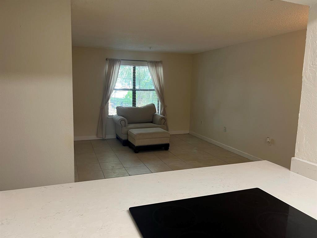 2319 N Congress Avenue 16