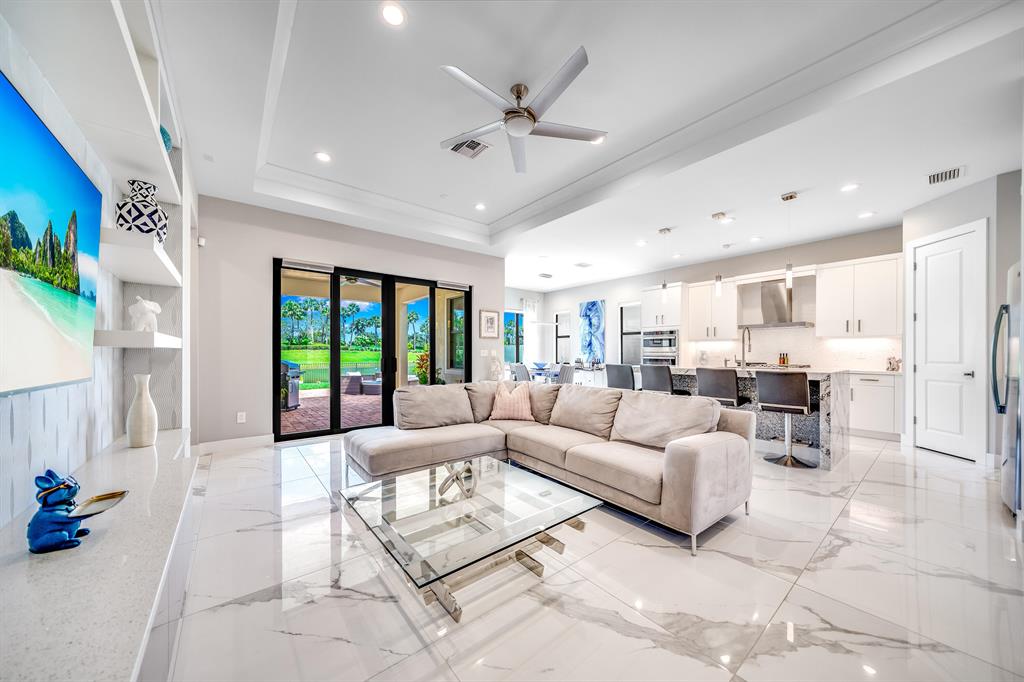 8283 Grand Prix Lane