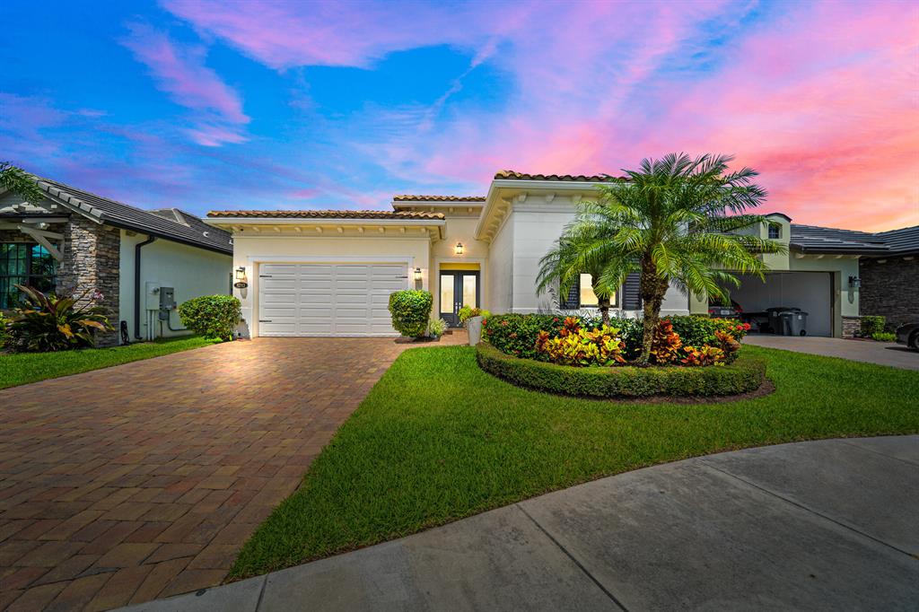 8283 Grand Prix Lane