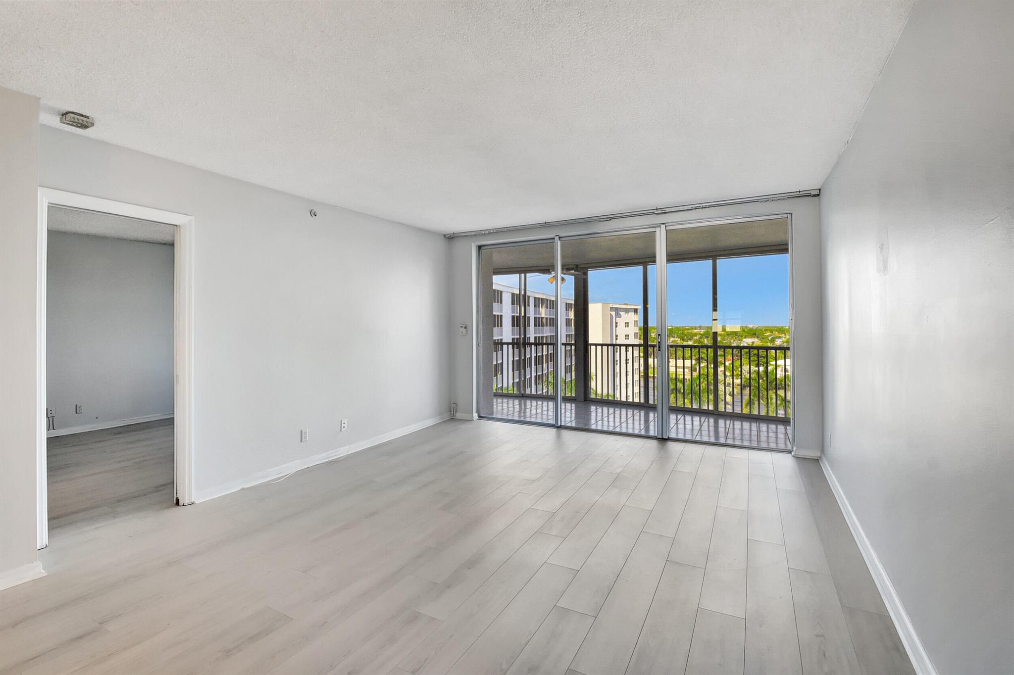 3224 S Ocean Boulevard 915-B