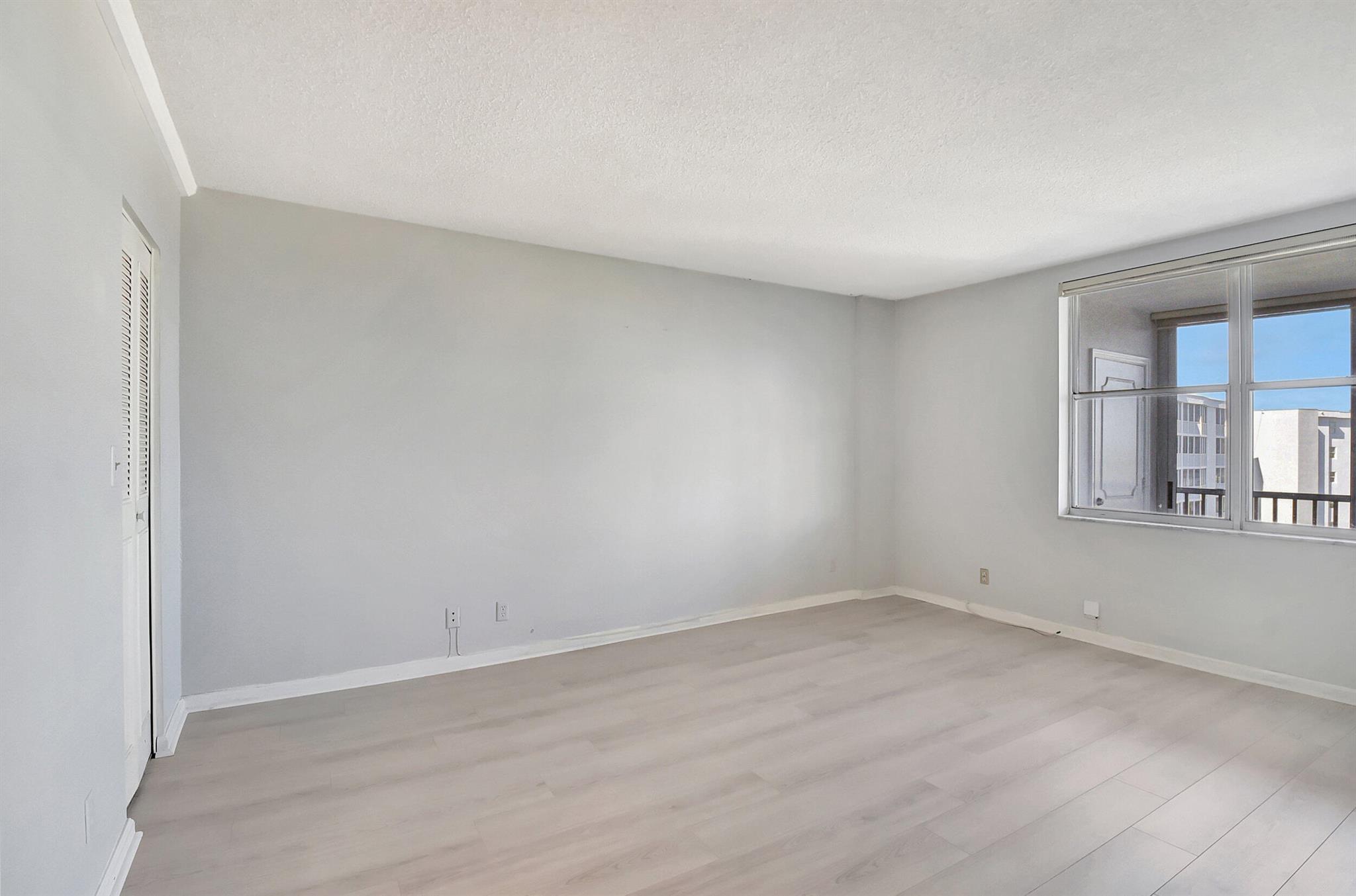 3224 S Ocean Boulevard 915-B