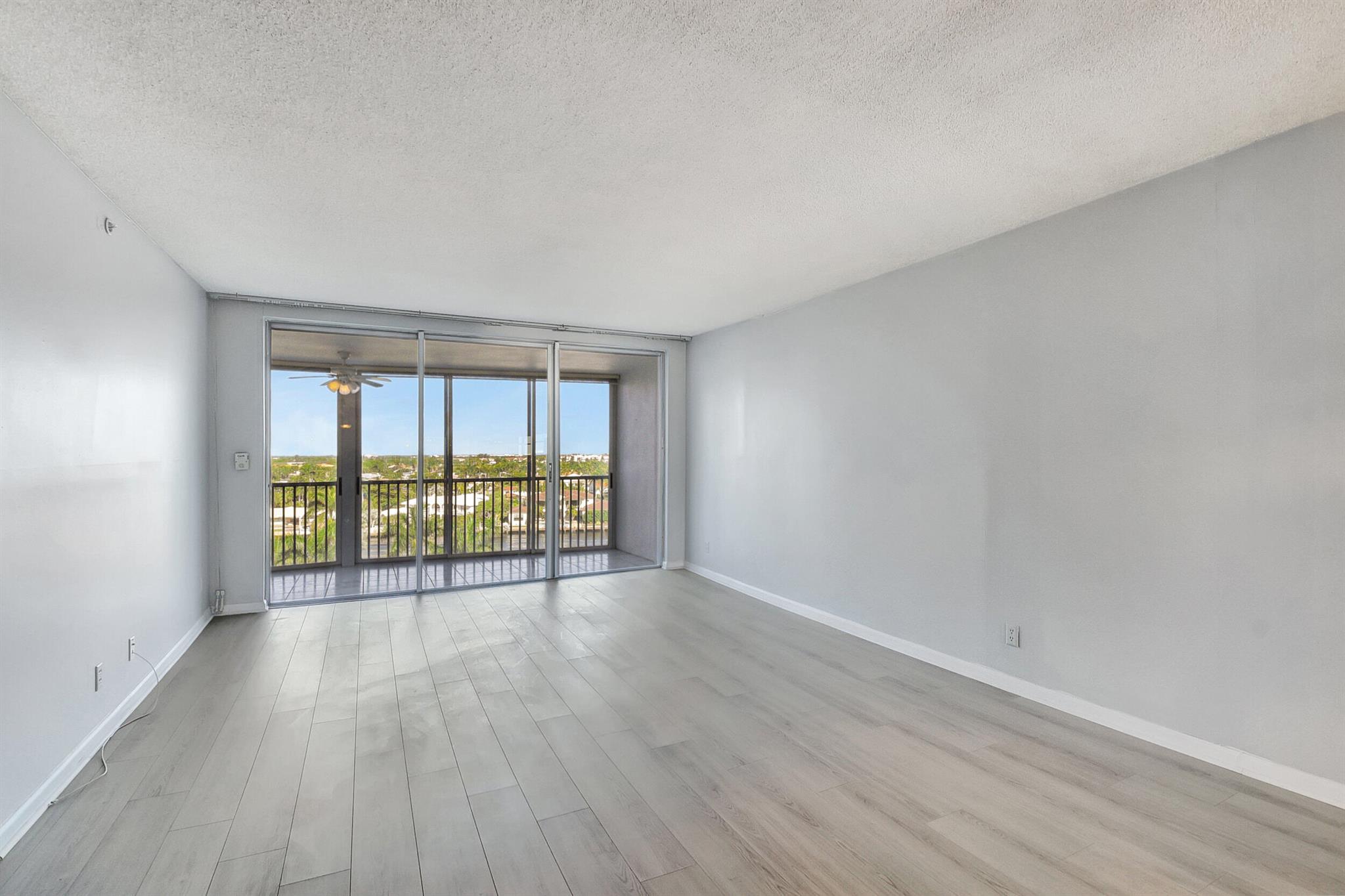 3224 S Ocean Boulevard 915-B