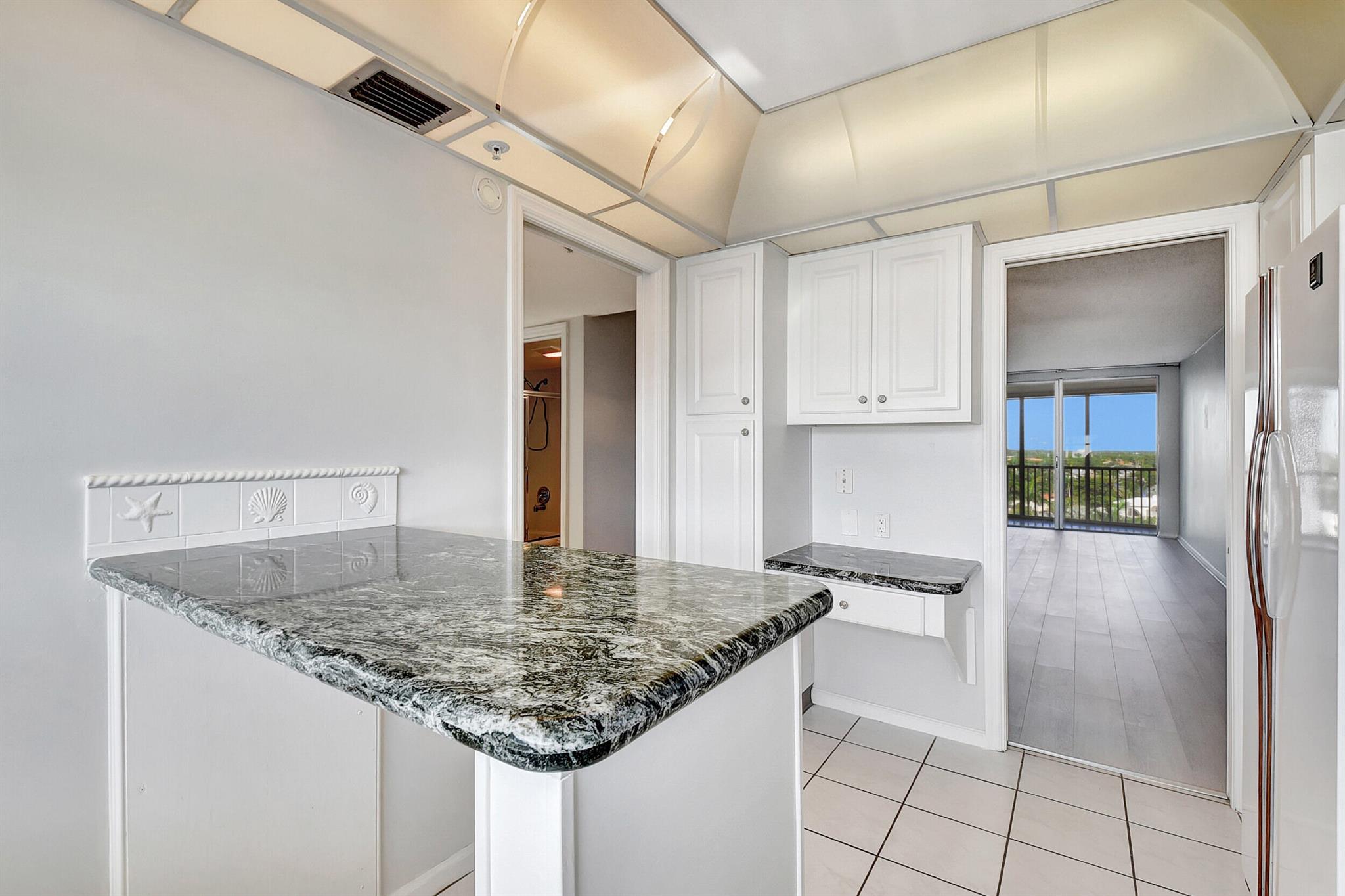 3224 S Ocean Boulevard 915-B
