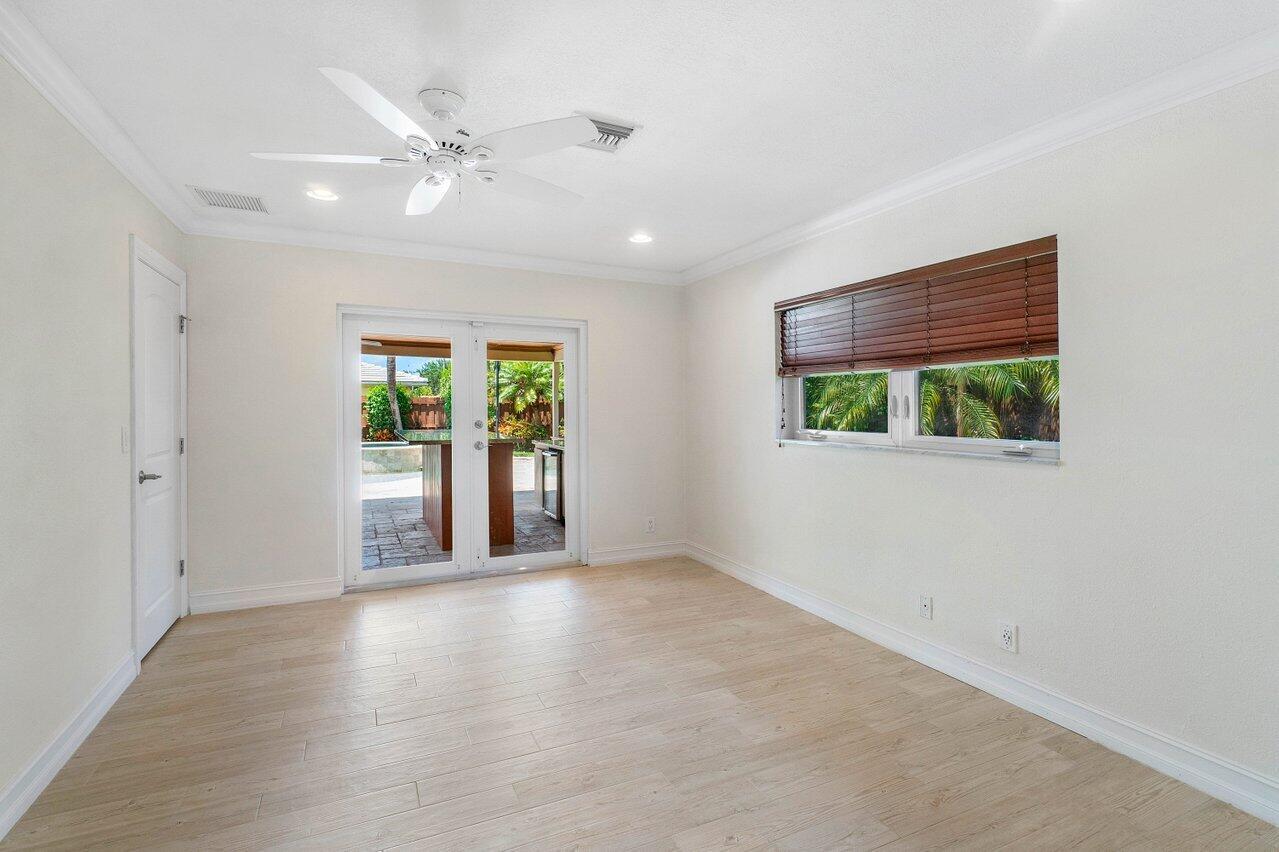 1061 NW 3rd Street