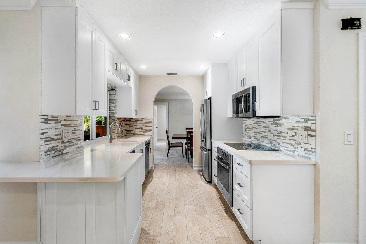 1061 NW 3rd Street
