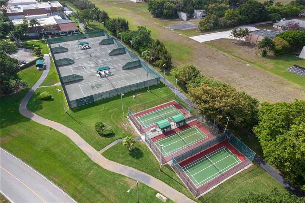 7290 Ashford Place 404