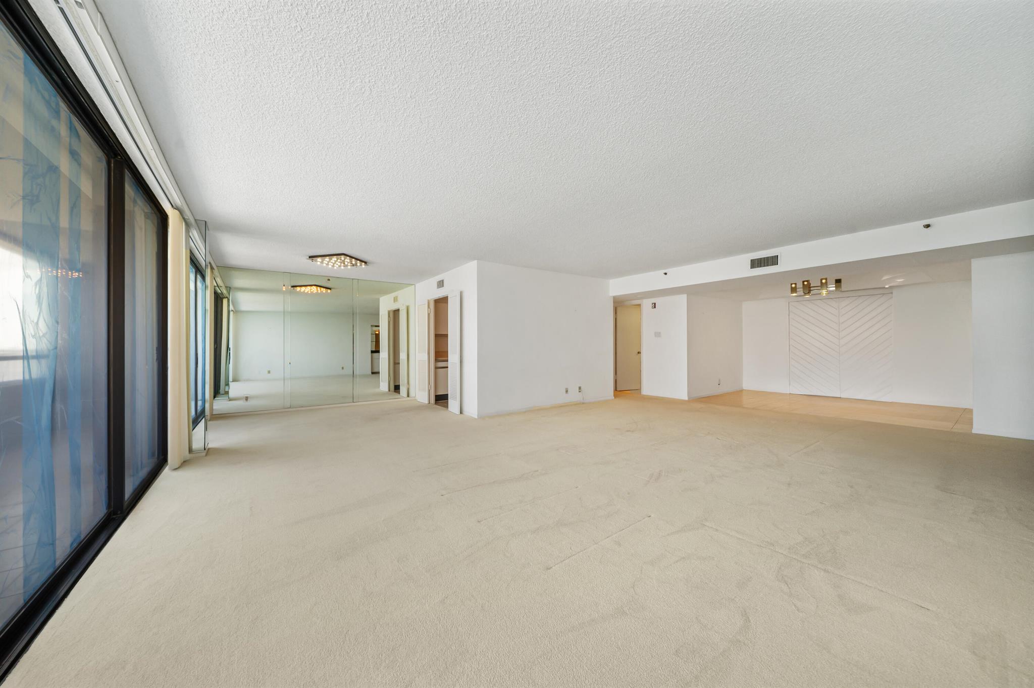 5280 N Ocean Drive 3f