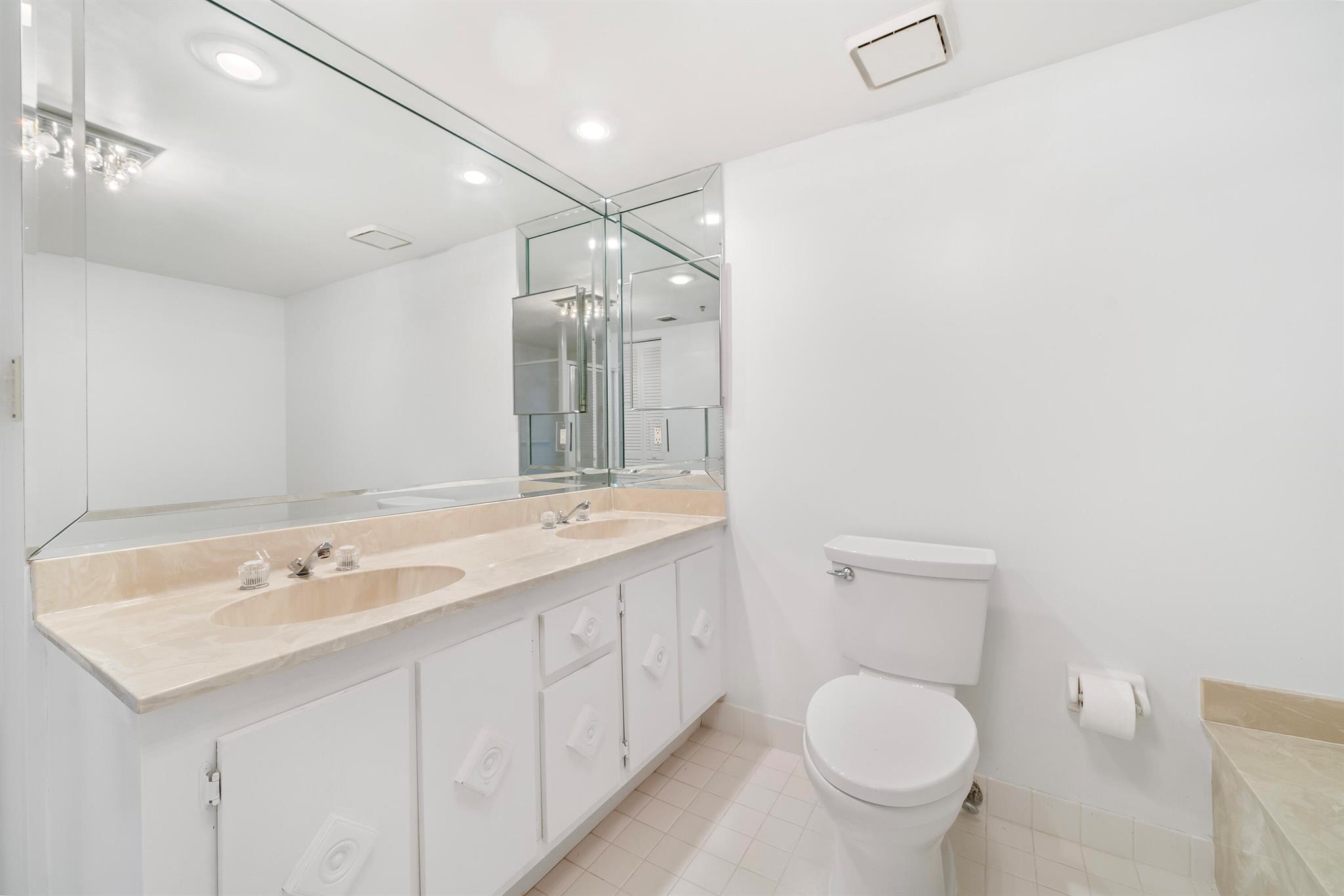 5280 N Ocean Drive 3f